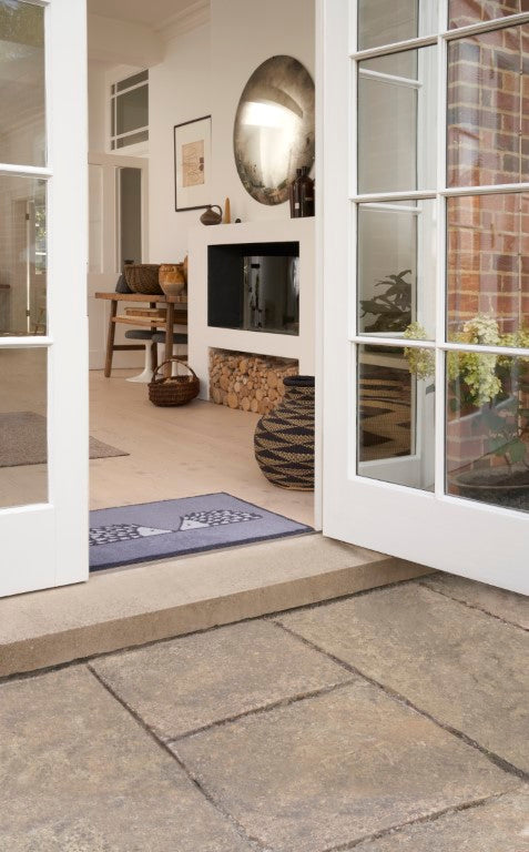 Turtle Mats Kissing Spike Indoor Mat