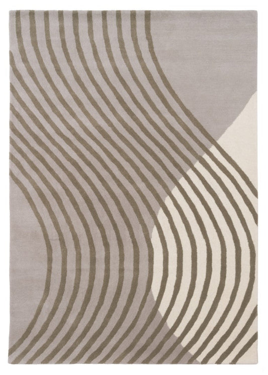 Rug with wavy line pattern on a plain background