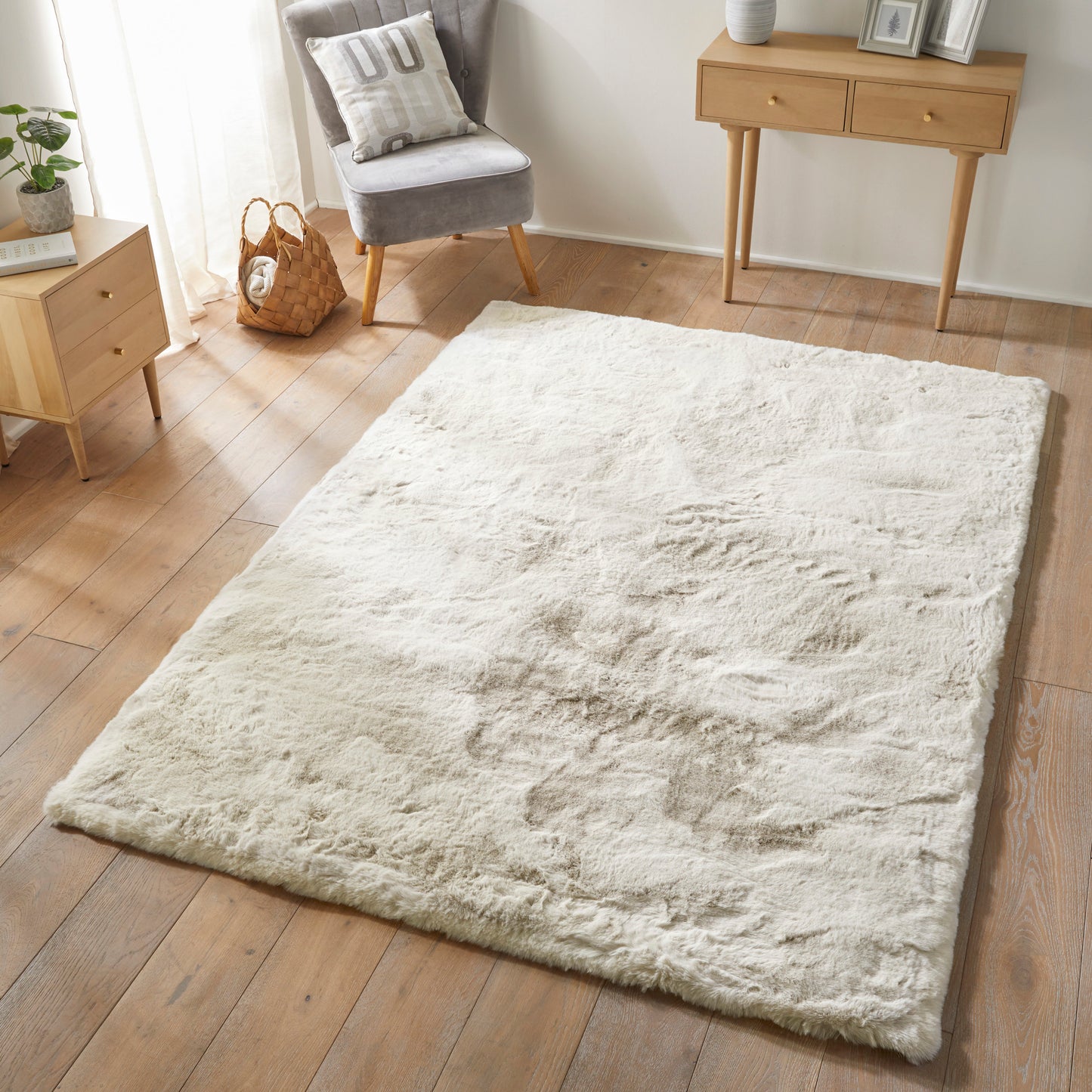 Luxurious Heavenly Rug Collection in soft cream tones, adding elegance to modern interiors