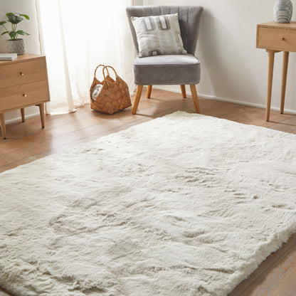 Luxurious Heavenly Rug Collection in Soft Cream Hue for Elegant Living Spaces