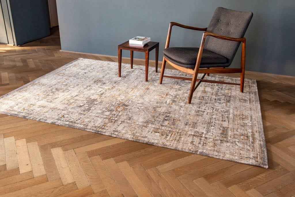 Ushak Rug Collection