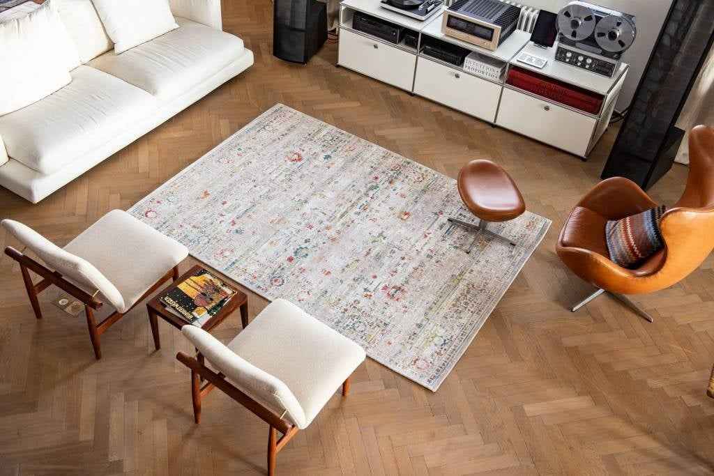 Ushak Rug Collection