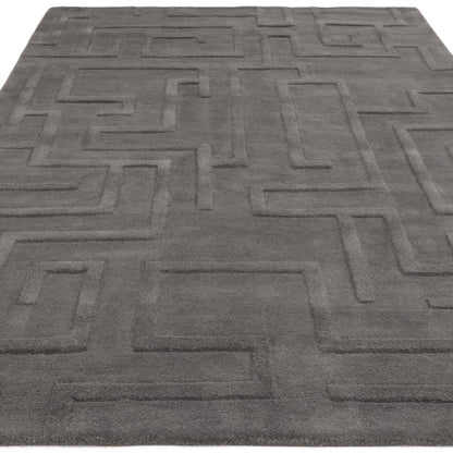 Asiatic luxury Contemporary Plains Collection Maze Rug in grey with geometric maze pattern