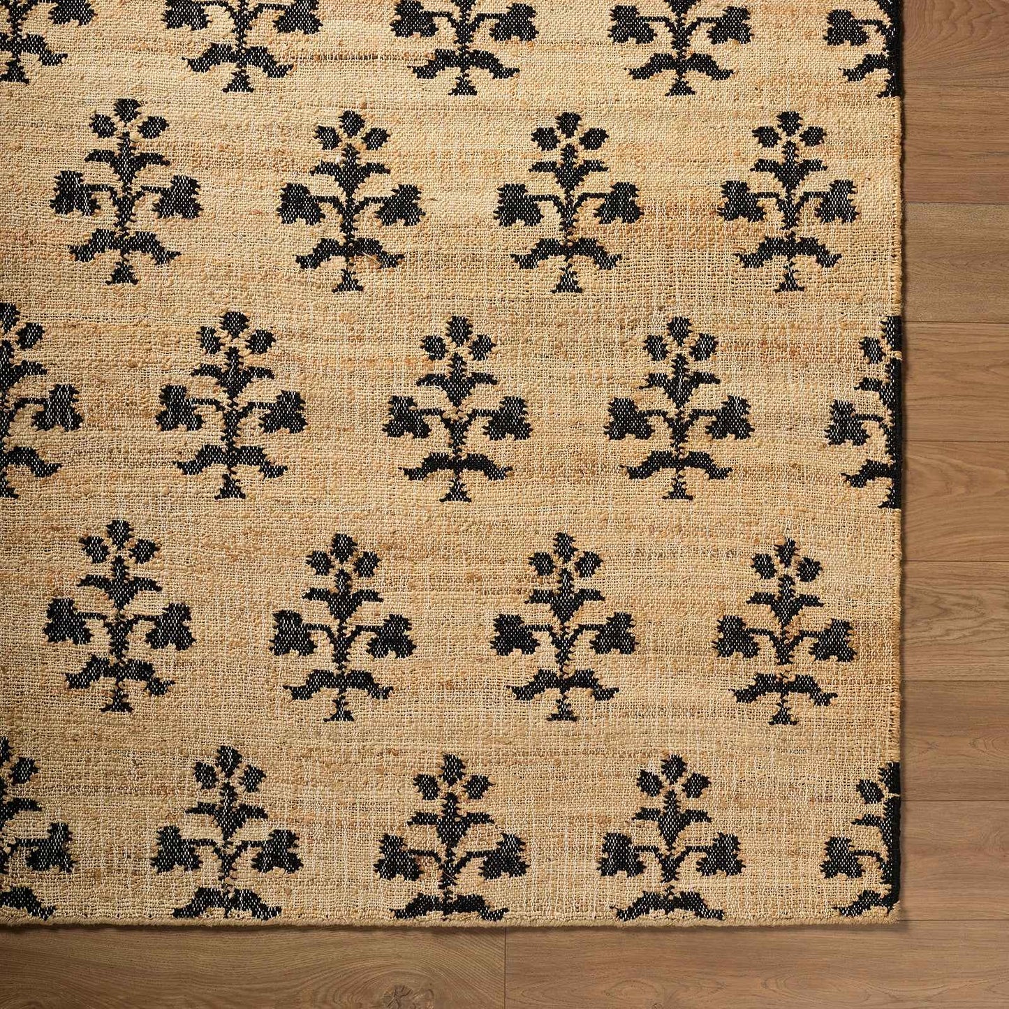Fiorina Hand Woven Jute Rug