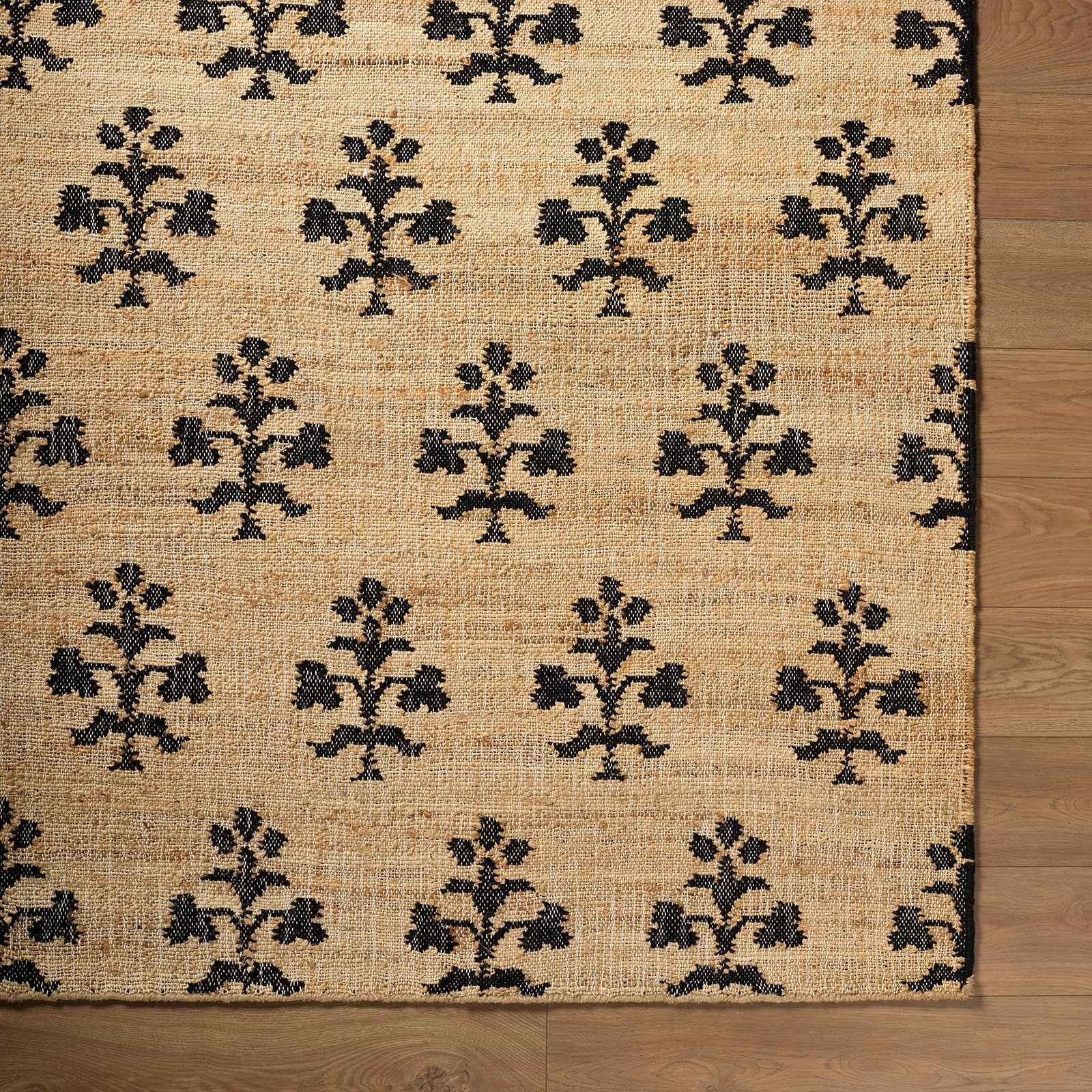 Fiorina Hand Woven Jute Rug