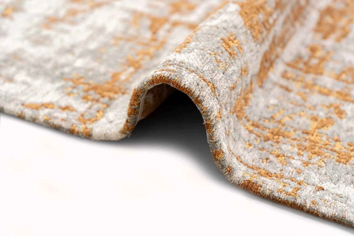 Griff Rug Collection From Louis De Poortere